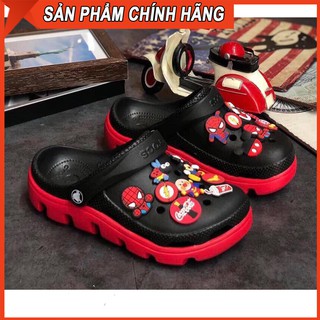 Dép Sục Cá Sấu Bít Đầu Màu Đen phối Đỏ siêu chất - tặng kèm 6 Jibbitz