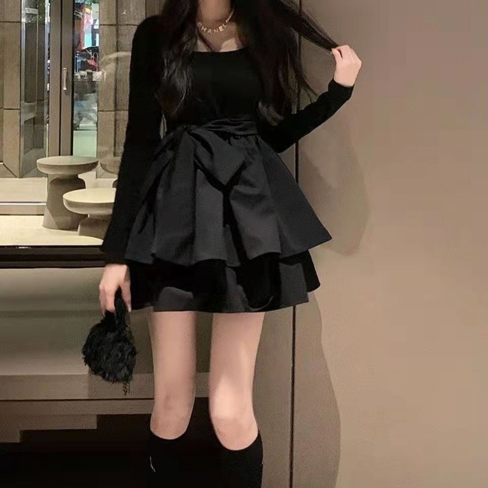 Đầm Đen Cổ Vuông Thắt Nơ Nhấn Eo Tôn Dáng Hợp Thời Trang Cho Nữ  tao bao