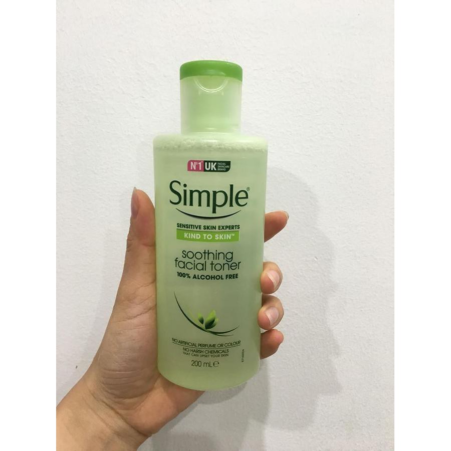 Nước hoa hồng không cồn, lành tính Simple Kind to Skin Soothing Facial Toner cân bằng, làm dịu da 200ml