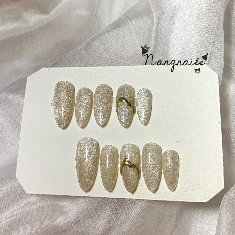 Nail Box Thiết Kế Nhũ Mắt Mèo Sang Chảnh Viền 1 Ngón