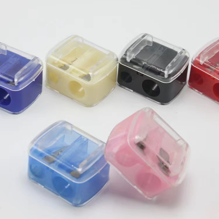 Gọt Bút Chì Vẽ Lông Mày