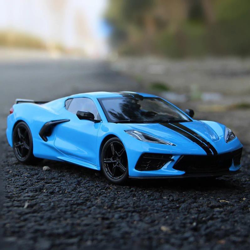 Mô hình xe 2020 Chevrolet Corvette C8 1:24 Maisto