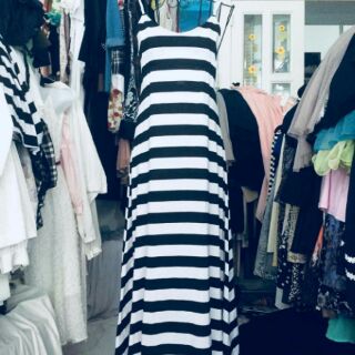 Đầm sọc 2 dây dáng xòe