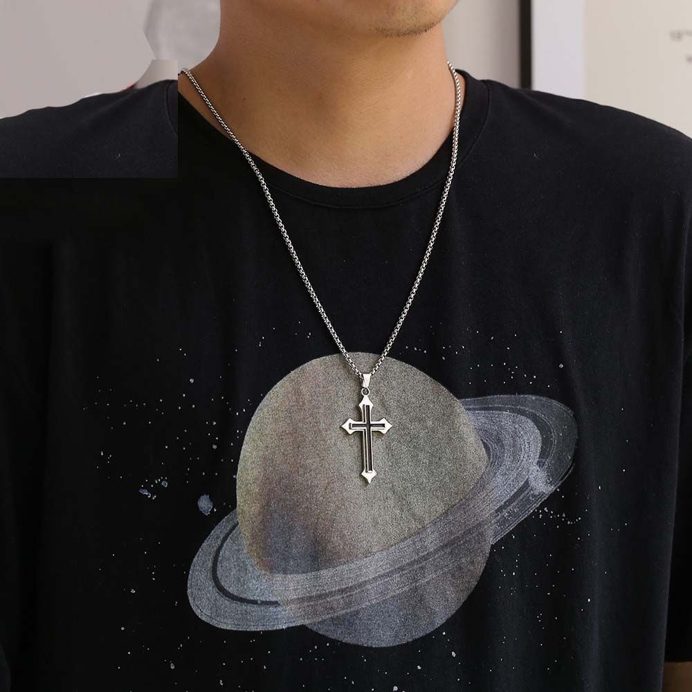 Vòng cổ dây xích mặt hình thánh giá màu đen phong cách gothic cổ đIển cho nam