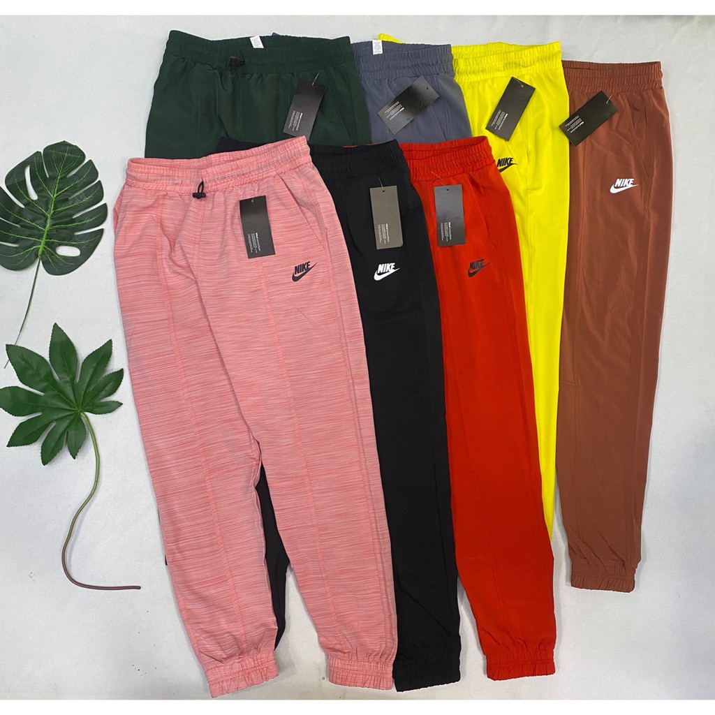 Quần Jogger Nữ Chất Vải Gió Dù  Phong Cách Street Wear.