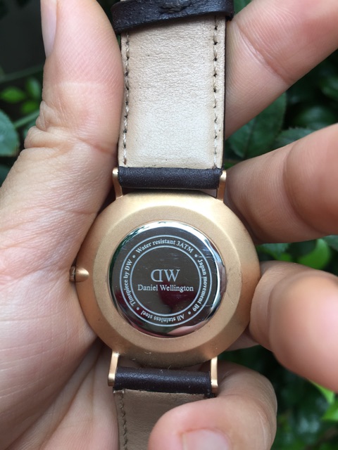 Đồng hồ nam hiệu DW