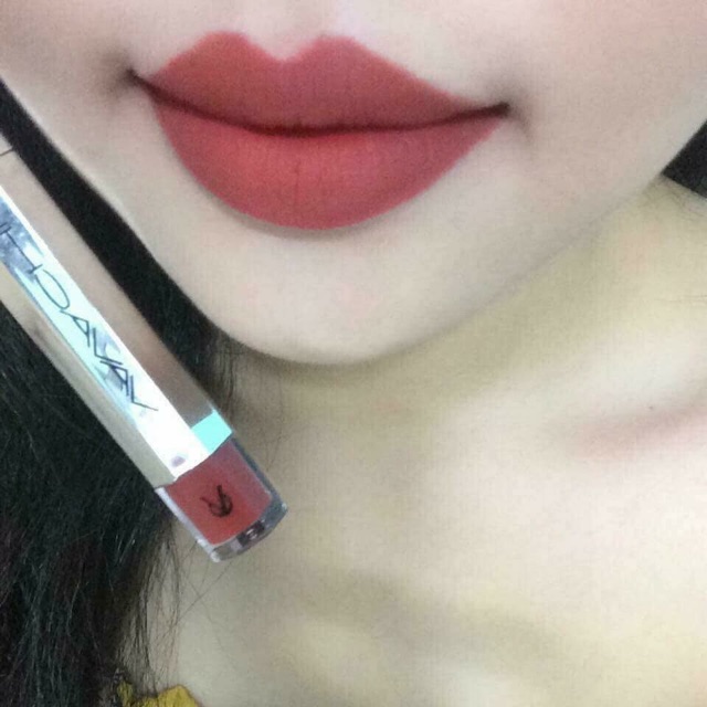 SON VAVACHI Lipstick