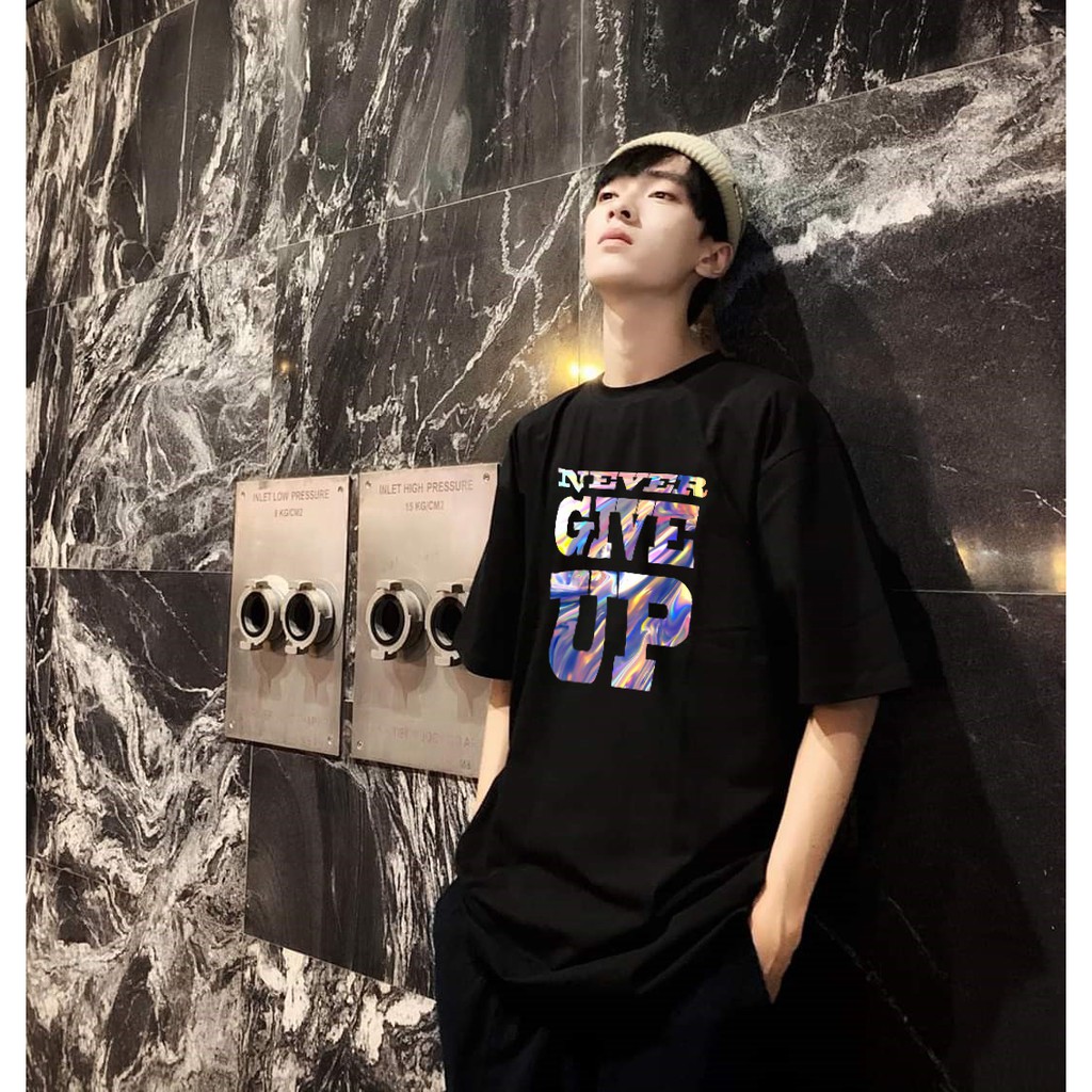 Áo thun unisex tay lỡ Đổi Màu HOLOGRAM Never Give Up Siêu Đẹp - áo phông rộng xuông 2 màu trắng đen