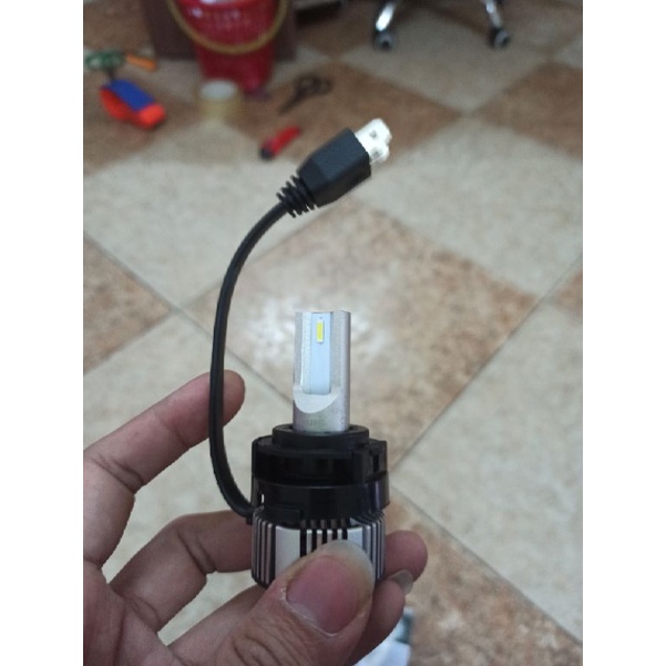 Adapter  giá đỡ chuyển đổi chân đèn pha,bắt chân Led H7 lắp cho các dòng xe Kia, Huyndai,....