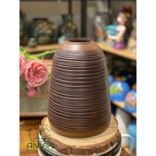 Bình gốm- dáng chuông Bát Tràng.