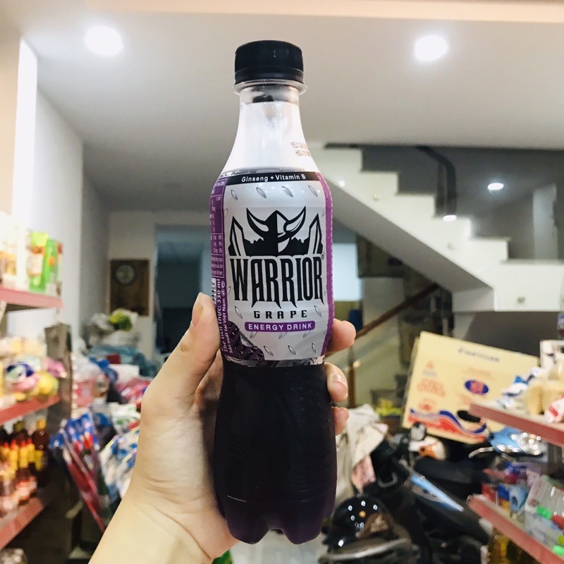 Nước ngọt WARRIOR hương nho chai 330ml