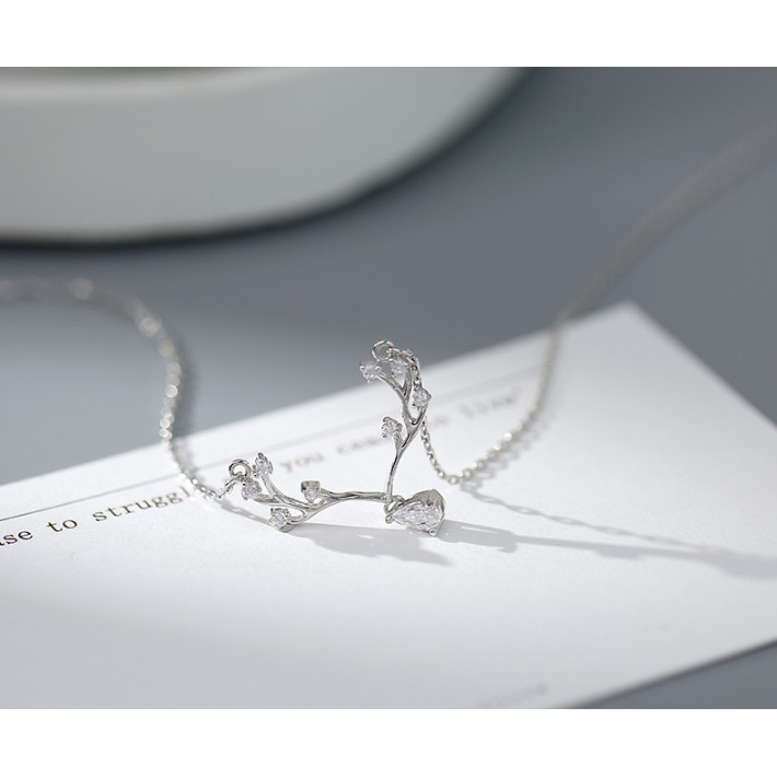 Dây chuyền nữ mạ bạc 925 thiết kế sừng nai đính đá lấp lánh chính hãng cao cấp trang sức CINLA DC012