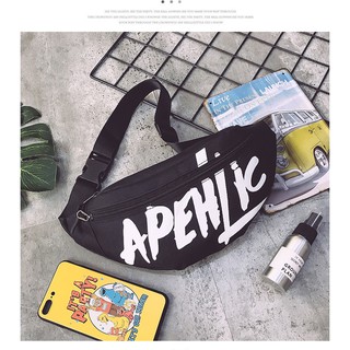 Túi đeo chéo Unisex APENLIC màu đen Ngầu Store