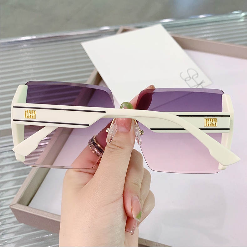 Kính Mát Thời Trang Cho Nam Nữ Tiktok 2022