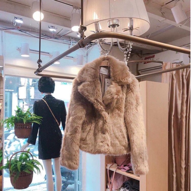 Áo khoác bêrshka auth