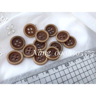 Nút nhựa giả gỗ #nang 1,5cm