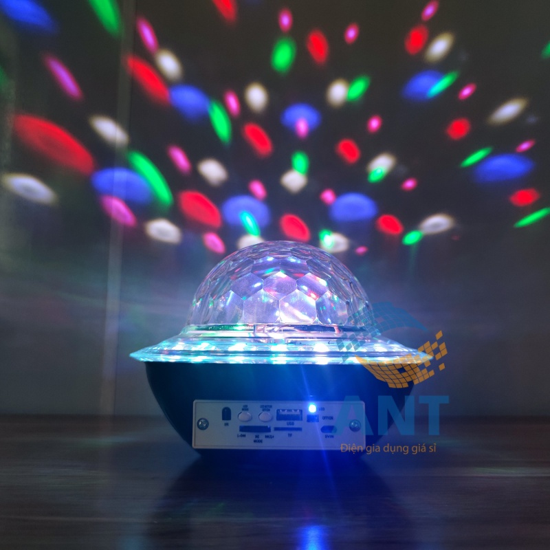 Đèn Led Trang Trí Sân Khấu Cầu Xoay Tích Điện Cảm Biến Nhạc