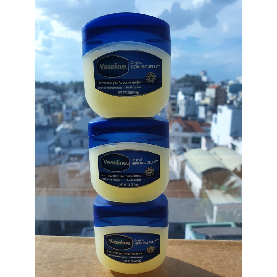 Son dưỡng môi đa năng VASELINE Original Protection 49g