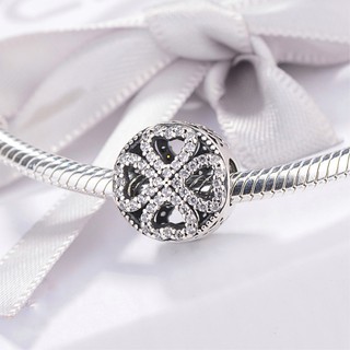 Charm xỏ hoa 4 cánh rỗng