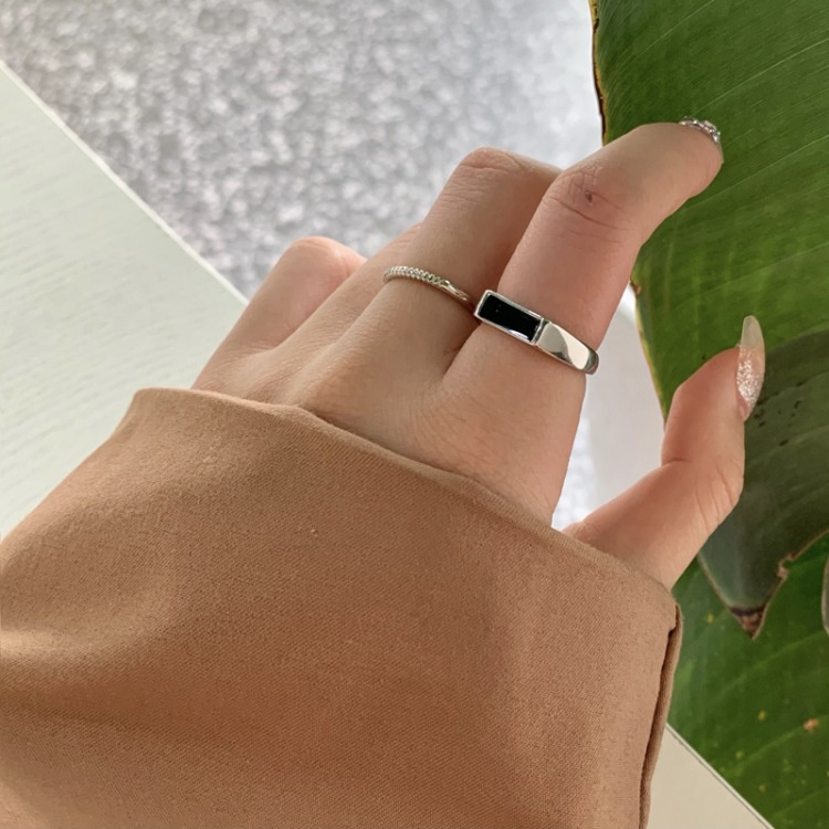 2 Nhẫn đơn giản phong cách retro thời trang cho nữ