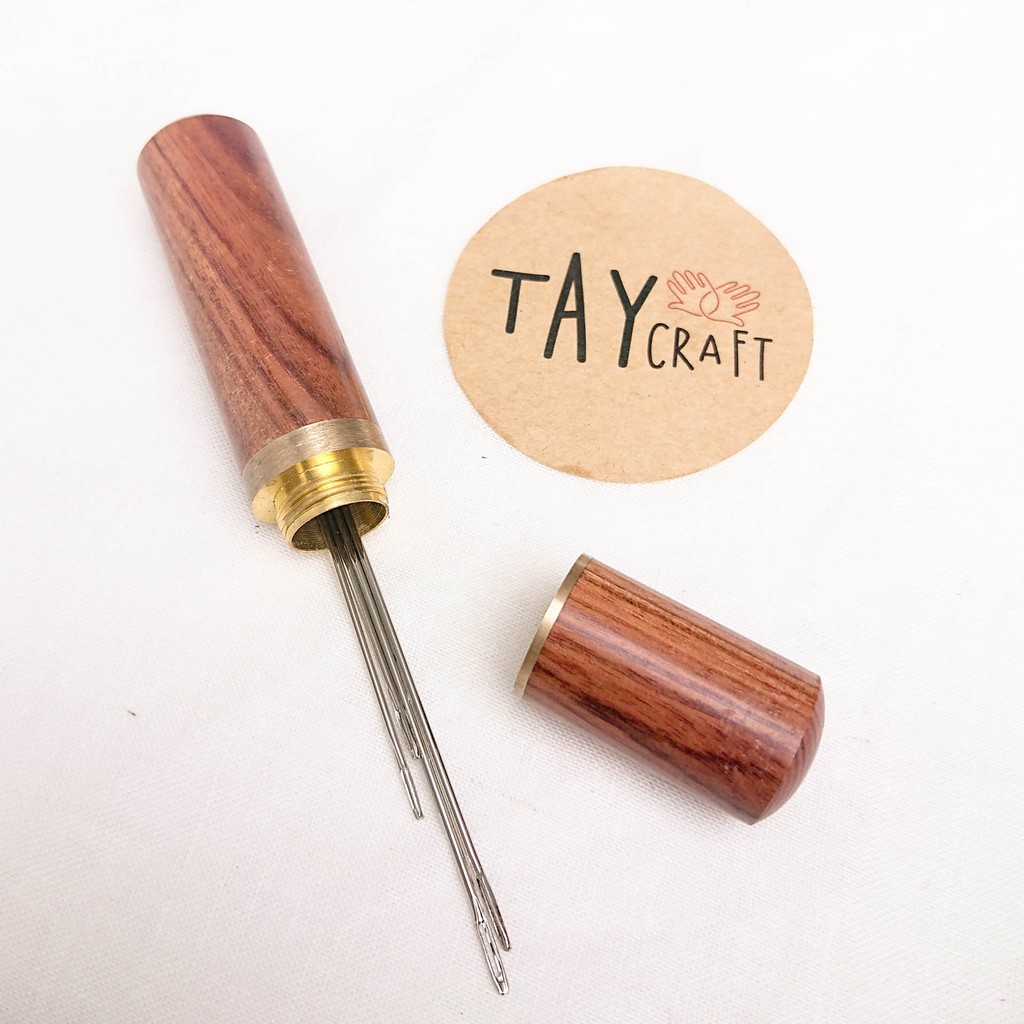 Ống đựng kim bằng gỗ đàn hương