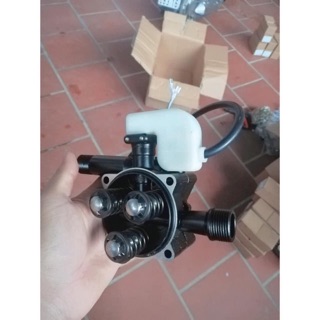 Đầu Bơm Thay Thế Máy Rửa Xe Cao Áp - máy rửa xe gia đình