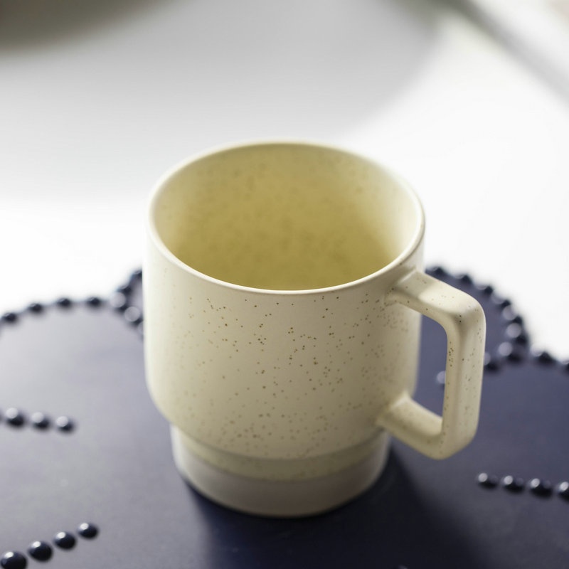 Cốc uống cà phê bằng gốm sứ màu vàng có thể xếp chồng tiện dụng