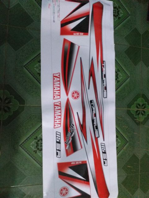 Tem rời dán xe taurus