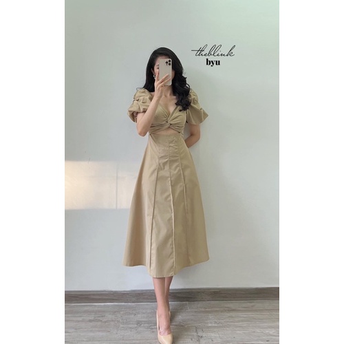 Váy xoắn ngực cut out li dọc tay bồng hot hit