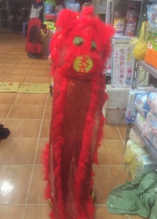 Đầu lân và đuôi đẹp cho bé