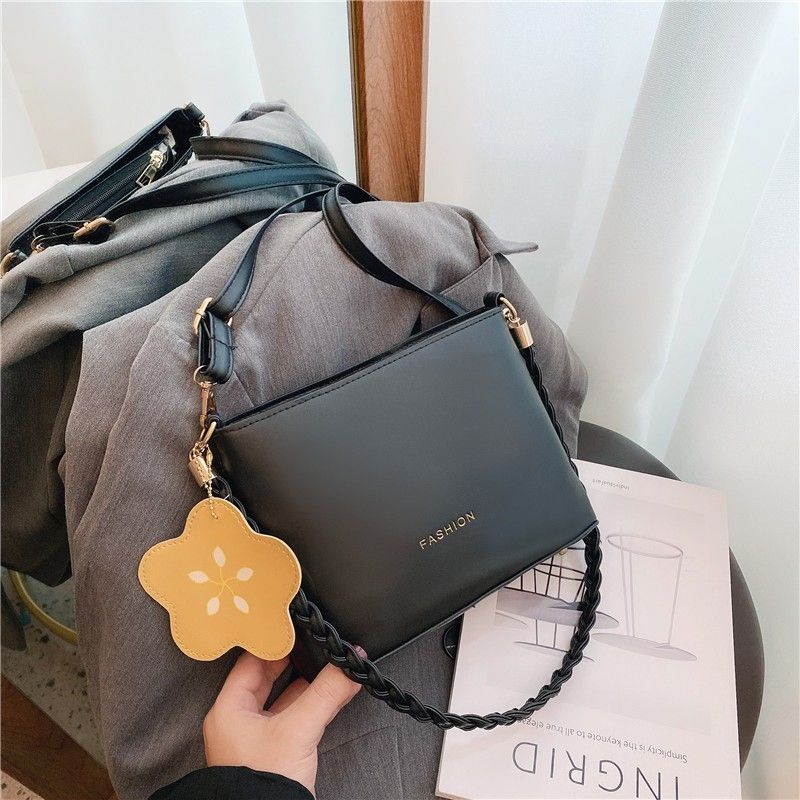 Túi Đeo Chéo Thời Trang,Túi Đeo Chéo Dây Tết Siêu Xinh