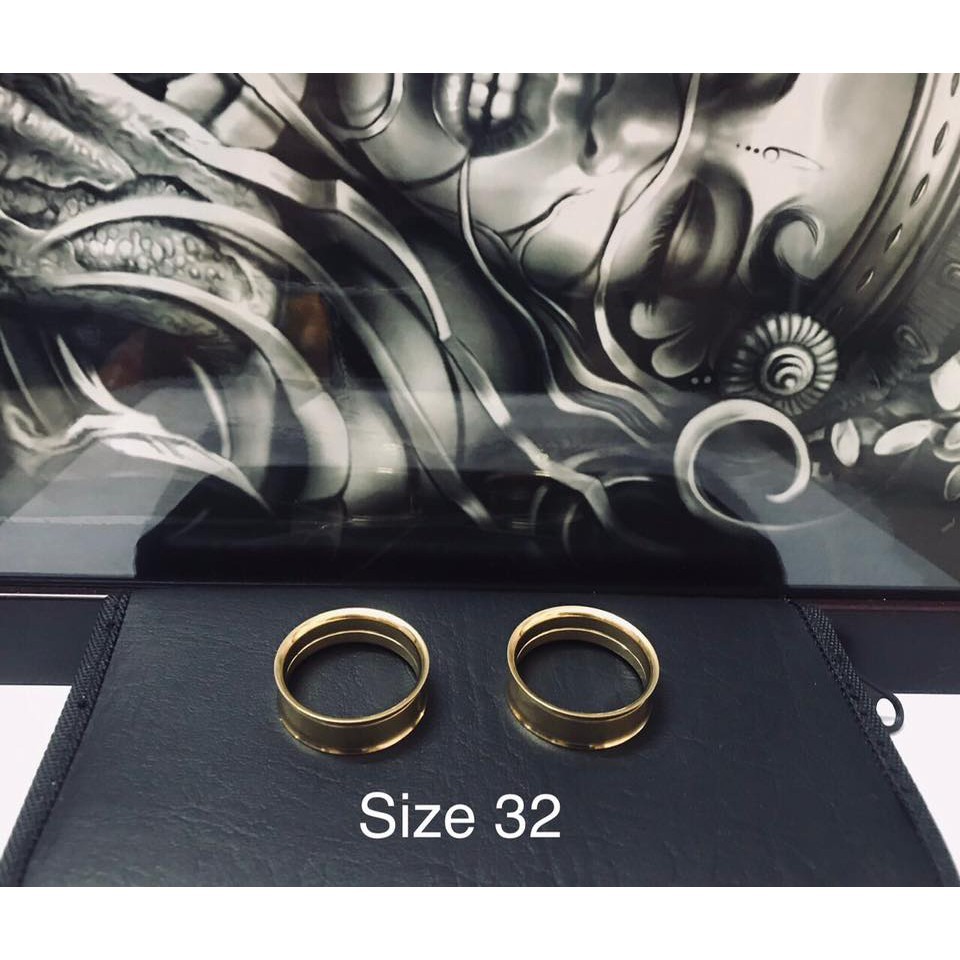 KHUYÊN NONG TAI INOX VIỀN MỎNG MÀU VÀNG GOLD SIZE 32MM