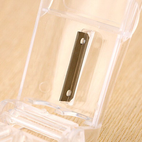 Hộp cắt thuốc trong suốt 8.5*4.2.5cm tiện dụng