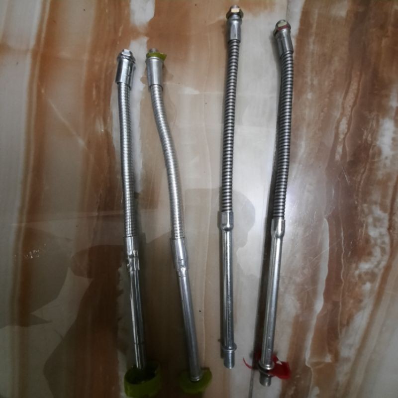 Cây sắt gật gù uốn cong (tháo ở đèn bàn)
