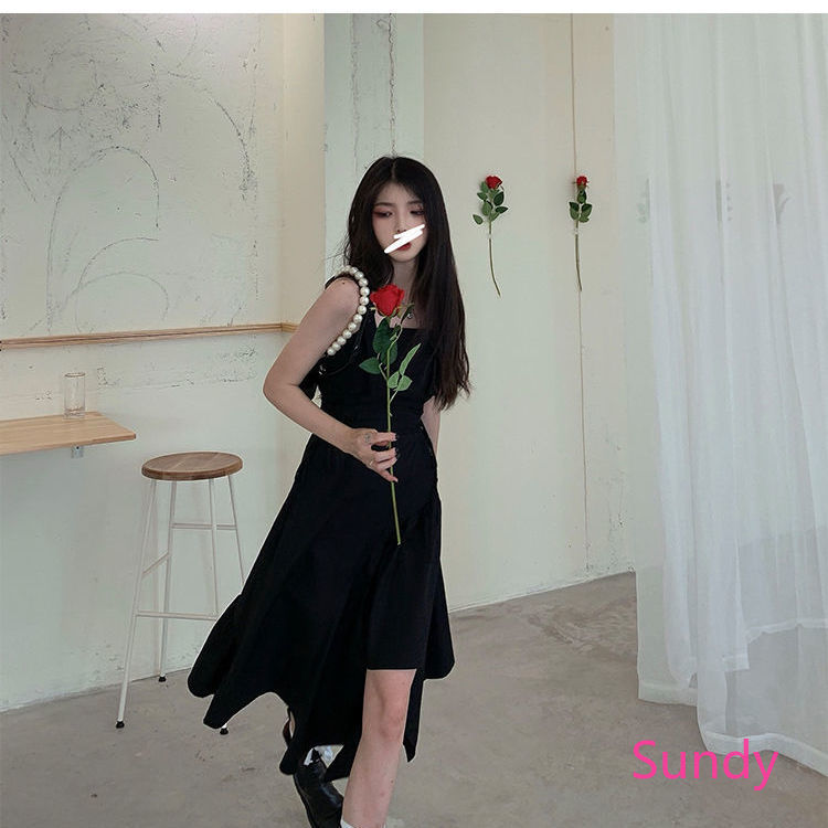 Đầm nữ dáng dài hai dây màu đen theo kiểu công chúa Disney