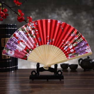 Quạt lụa trang trí (gửi màu ngẫu nhiên)