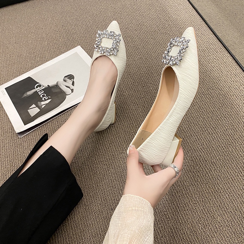 Giày Búp Bê Mũi Nhọn Đính Đá Thời Trang Nữ Tính