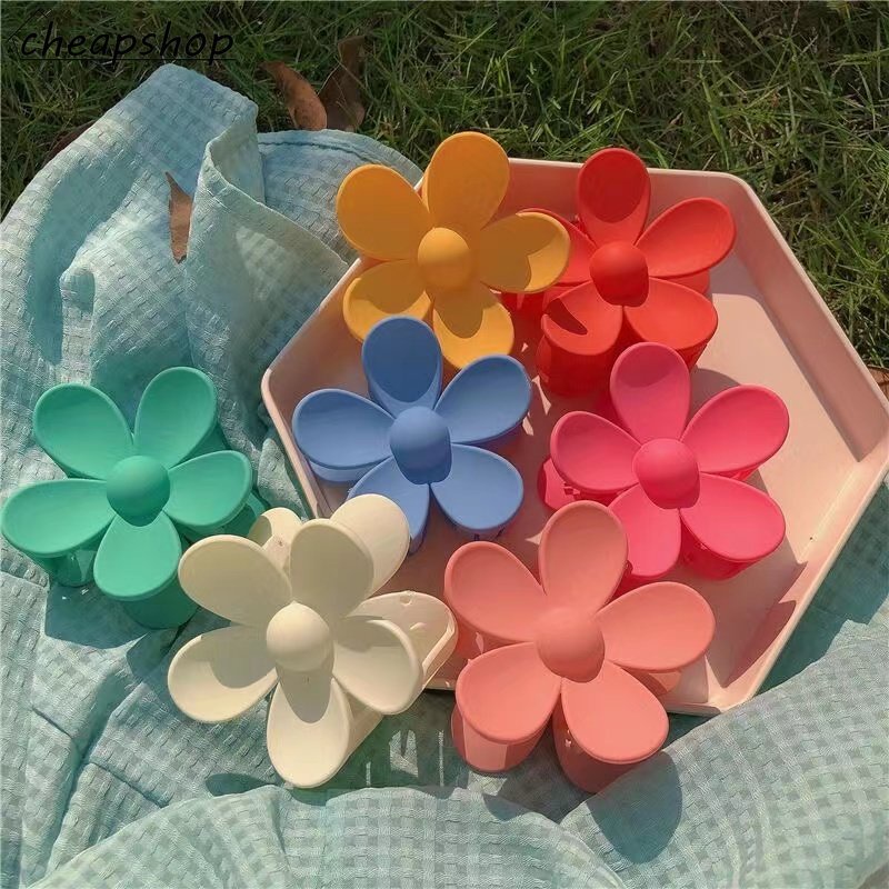 Kẹp tóc iF YOU acrylic mặt hoa nhiều màu sắc phong cách Hàn Quốc cổ điển cho nữ