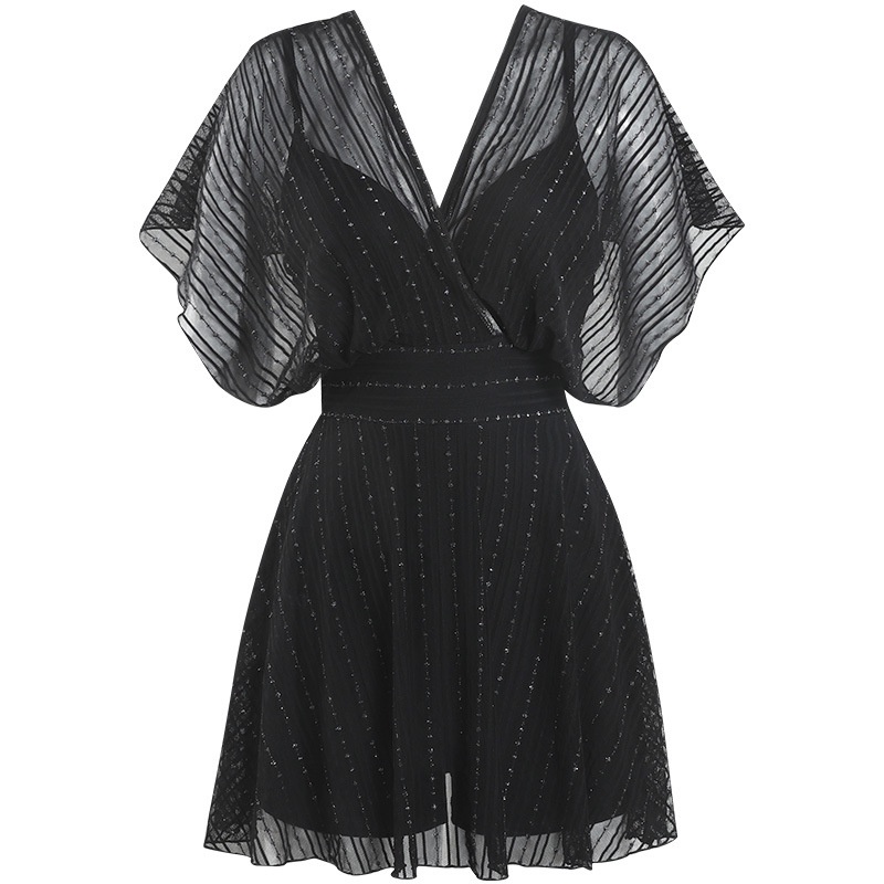 Bộ đồ bơi nữ dáng váy có quần đùi trong phối lưới ren mềm rủ siêu đẹp