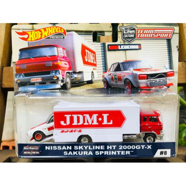 Hobby Store xe mô hình Hot Wheels Nissan Skyline HT 2000GT-X và Sakura Spriny