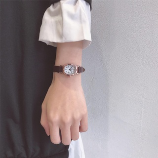✨Ultra Đồng Hồ Đeo Tay Mặt Vuông Cỡ Nhỏ Chống Thấm Nước Kiểu Retro Đơn Giản Cho Nữ Sinh