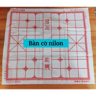 Cờ tướng nhựa 3 cm có hộp và bàn cờ nilong