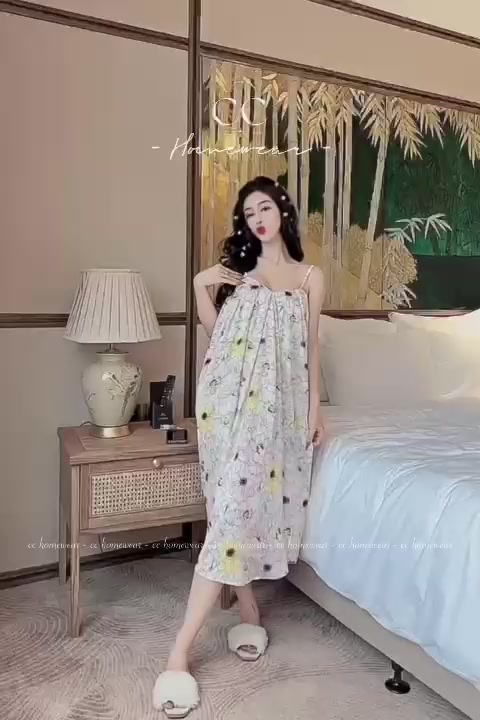 Đầm ngủ lụa 2 dây xếp ly cao cấp thương hiệu CC HOMEWEAR | BigBuy360 - bigbuy360.vn