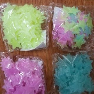 Bán sỉ 18 gói sao dạ quang ( 1 gói 100 sao)