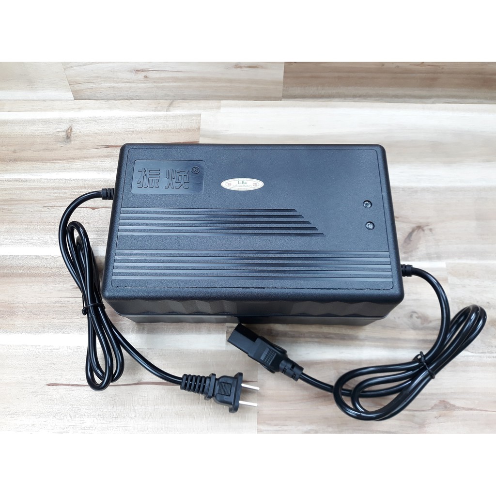 Sạc pin Lithium 72V dòng sạc 8A _ Liba