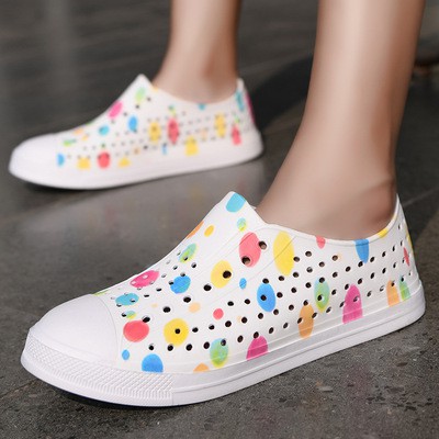 giày native💖FREESHIP💖giày native họa tiết chấm bi SHINNATIVE22 tặng thêm 2 jibitz native | BigBuy360 - bigbuy360.vn