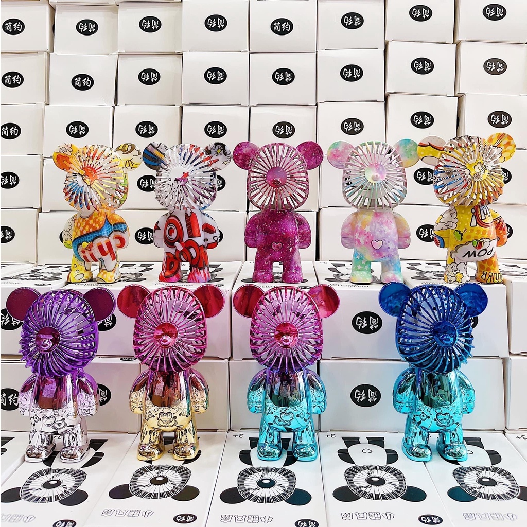 Quạt Mini hình gấu Bearbrick, Quạt Sạc Tích Điện Cầm Tay - LANA QUEEN