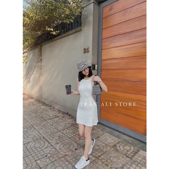 Váy body yếm 2m xuất sắc