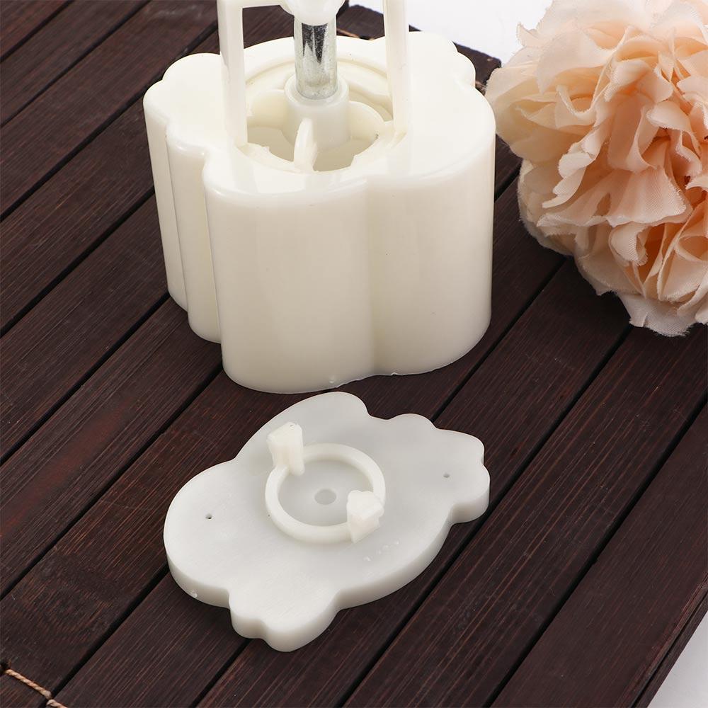 Khuôn Làm Bánh Trung Thu Hình Thỏ 3D Dễ Thương