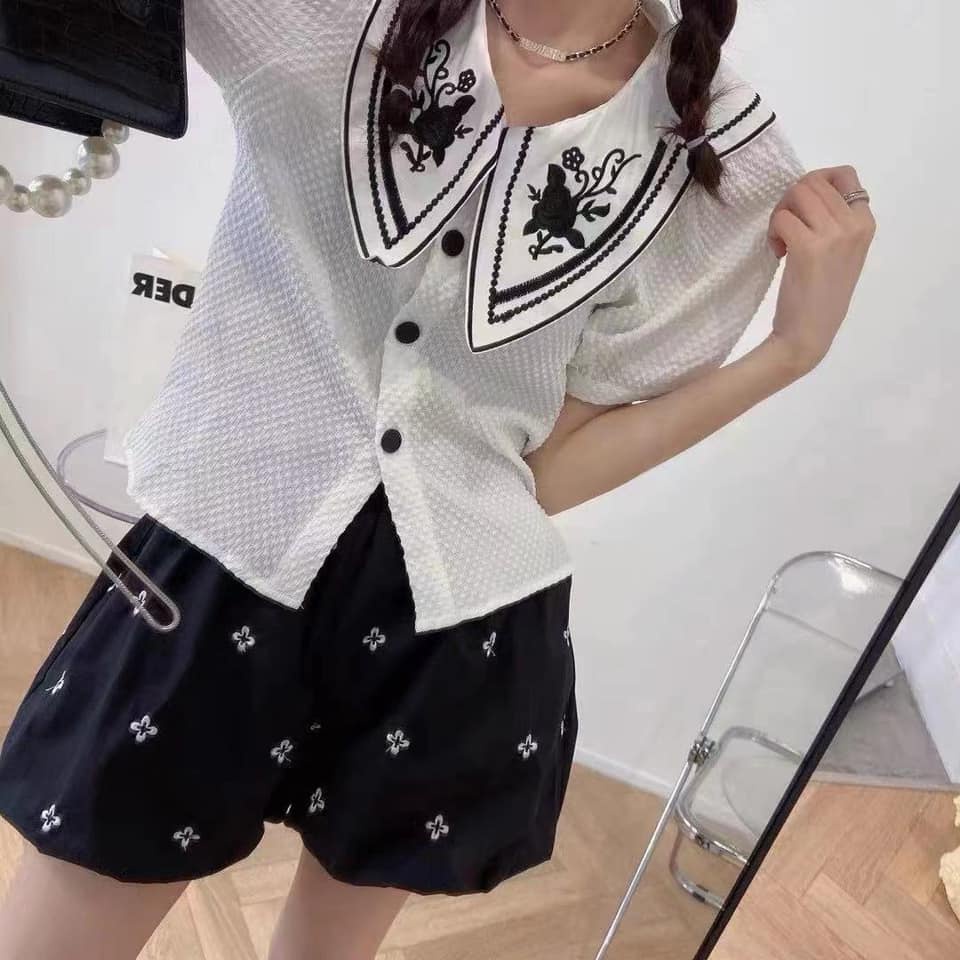 Áo sơ mi xốp cổ peter thêu hoa 3090